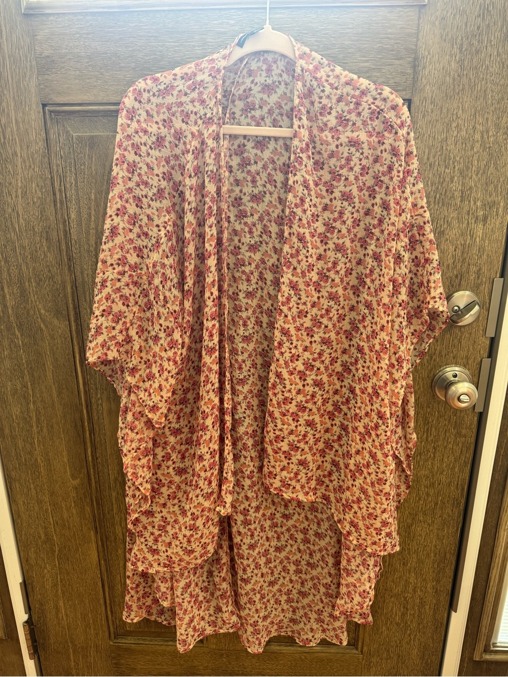 American Eagle Outfitters Floral Cream and Pink Kimono Cardigan